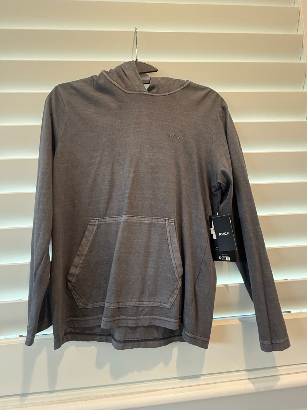 NWT RVCA Youth Medium Washed Charcoal Pullover Hoodie, PTC Pigment Hoodie